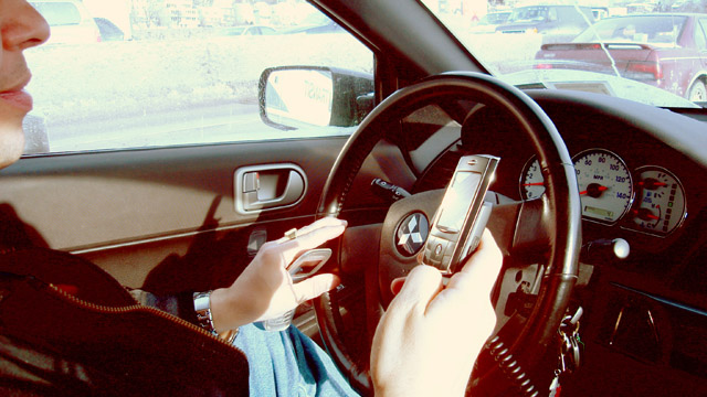 Ontario to Impose $1,000 Fine for Distracted Driving